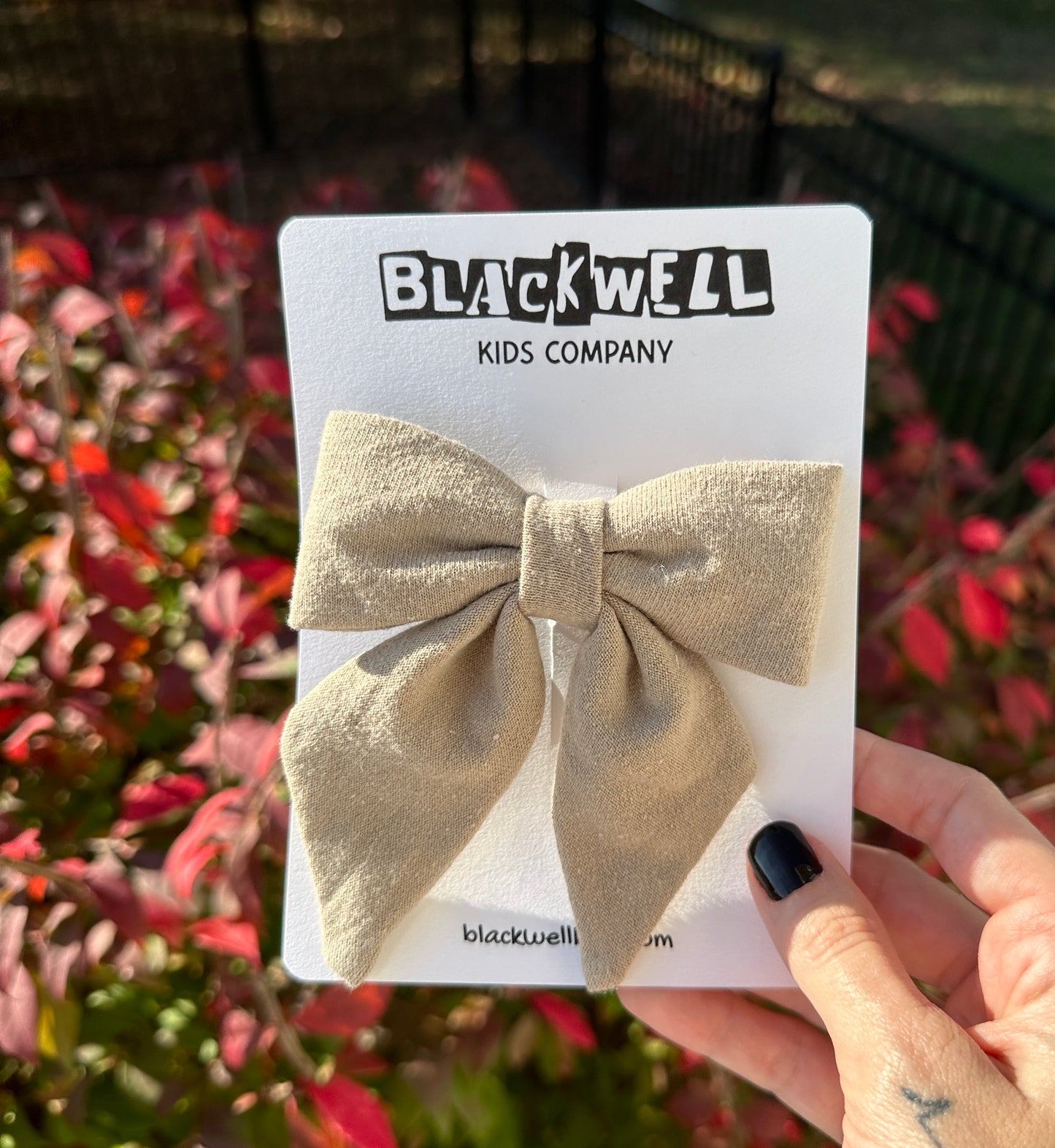 LR | Khaki Aurora Bow